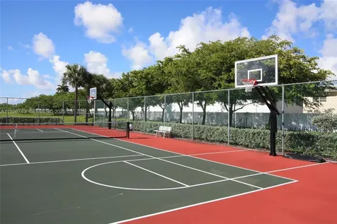 1135 Satinleaf Street Hollywood FL 33019