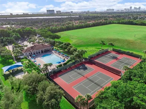 1135 Satinleaf Street Hollywood FL 33019