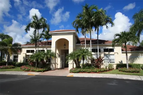 1135 Satinleaf Street Hollywood FL 33019