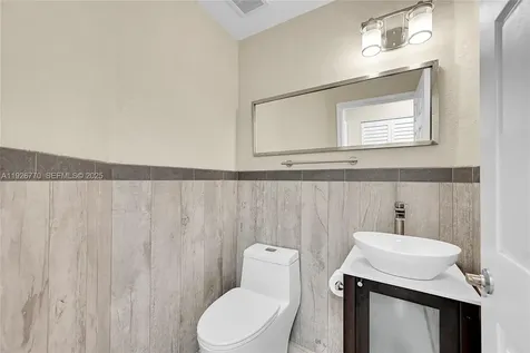 4941 Pelican Street Coconut Creek FL 33073