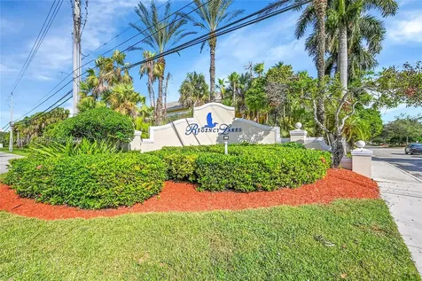 4941 Pelican Street Coconut Creek FL 33073