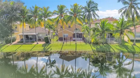 4941 Pelican Street Coconut Creek FL 33073