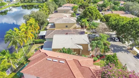 4941 Pelican Street Coconut Creek FL 33073