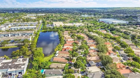 4941 Pelican Street Coconut Creek FL 33073