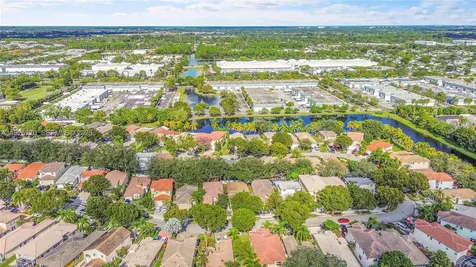 4941 Pelican Street Coconut Creek FL 33073