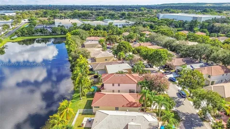 4941 Pelican Street Coconut Creek FL 33073