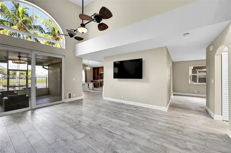 4941 Pelican Street Coconut Creek FL 33073