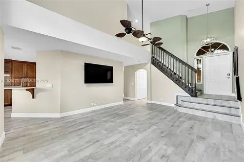 4941 Pelican Street Coconut Creek FL 33073