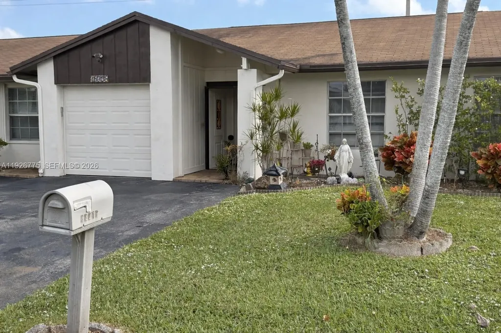 15708 Bottlebrush Circle Delray Beach FL 33484