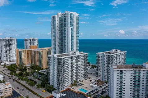 2751 S Ocean Drive Hollywood FL 33019