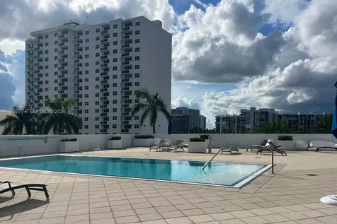 2751 S Ocean Drive Hollywood FL 33019