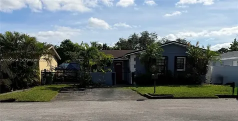 2926 NW 191st Lane Miami Gardens FL 33056