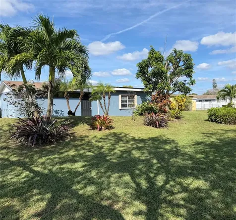 2926 NW 191st Lane Miami Gardens FL 33056