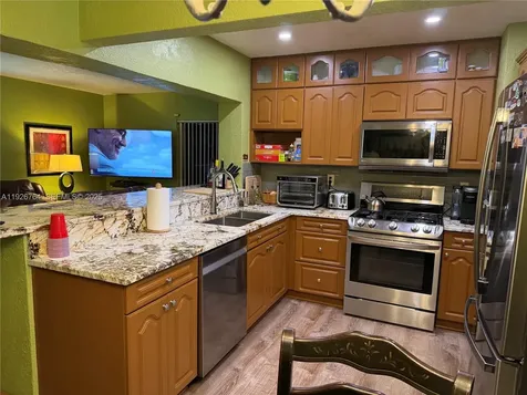 2926 NW 191st Lane Miami Gardens FL 33056