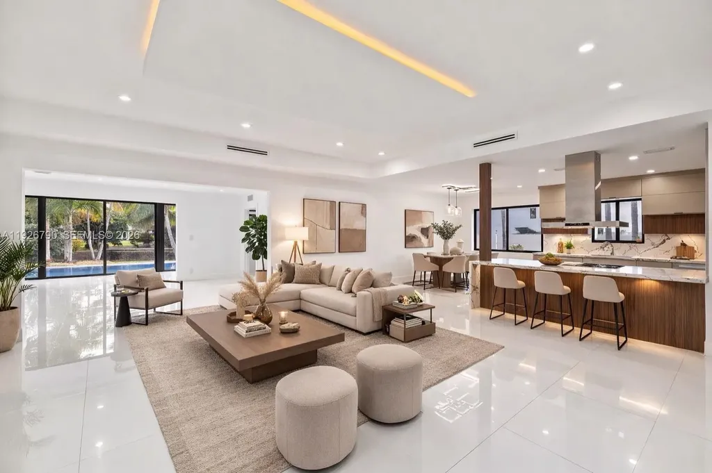 1200 Cleveland Road Miami Beach FL 33141