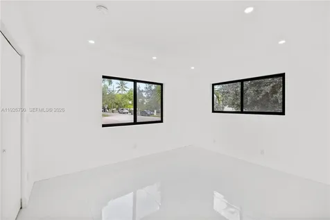 1200 Cleveland Road Miami Beach FL 33141