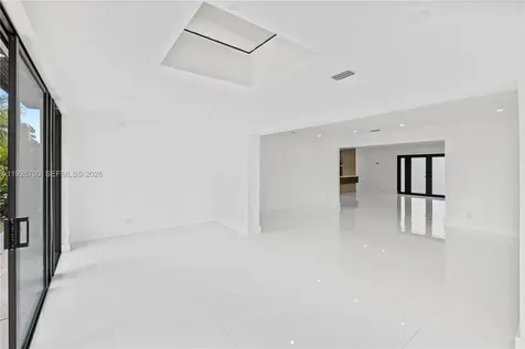 1200 Cleveland Road Miami Beach FL 33141