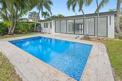 1200 Cleveland Road Miami Beach FL 33141