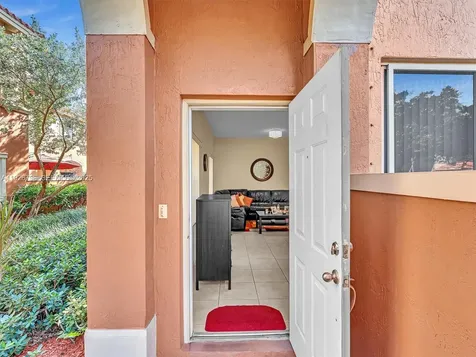 2150 Anchor Court Dania Beach FL 33312