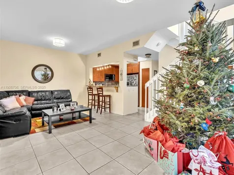 2150 Anchor Court Dania Beach FL 33312