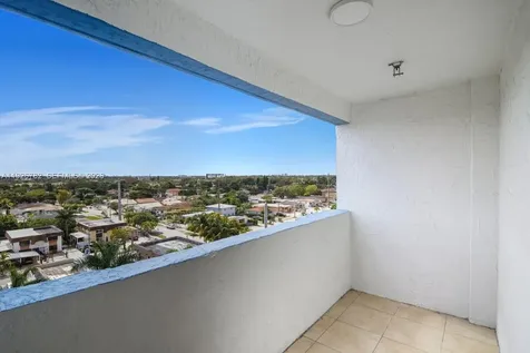 5050 NW 7th Street Miami FL 33126