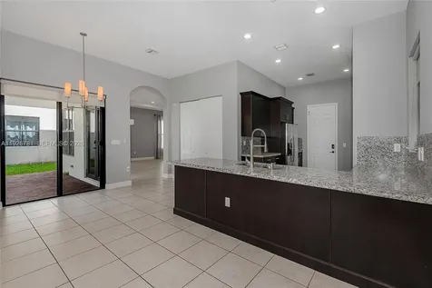 3320 NW 84th Way Cooper City FL 33024