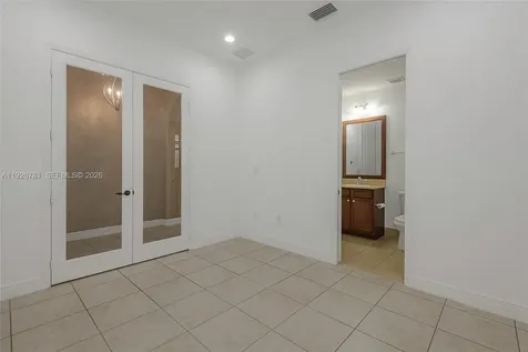 3320 NW 84th Way Cooper City FL 33024