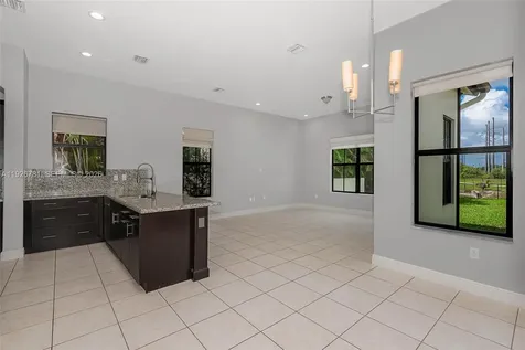 3320 NW 84th Way Cooper City FL 33024