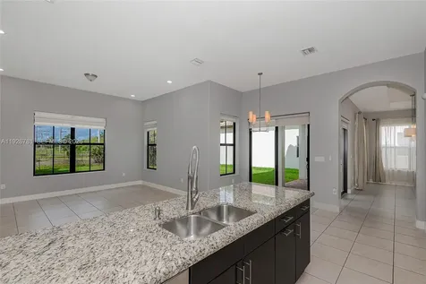 3320 NW 84th Way Cooper City FL 33024
