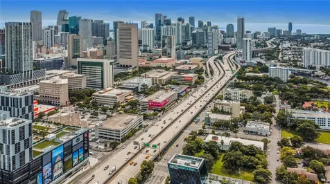 342 NW 7th Street Miami FL 33136