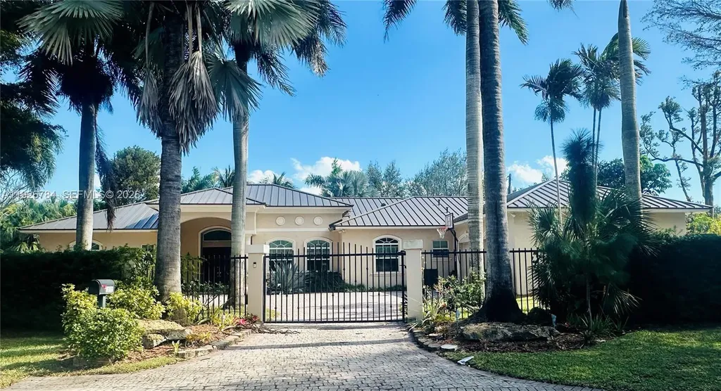 15335 SW 80th Avenue Palmetto Bay FL 33157