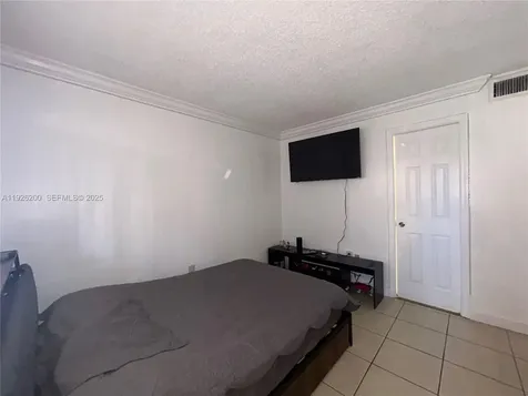 19805 SW 114th Avenue Miami FL 33157