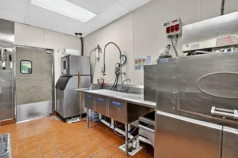 Fully Turnkey Restaurant For Sale In The Heart Of Pinecrest Pinecrest FL 33156