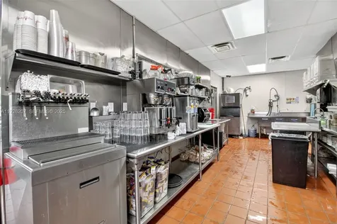 Fully Turnkey Restaurant For Sale In The Heart Of Pinecrest Pinecrest FL 33156