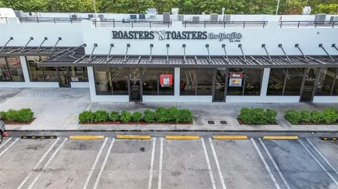Fully Turnkey Restaurant For Sale In The Heart Of Pinecrest Pinecrest FL 33156