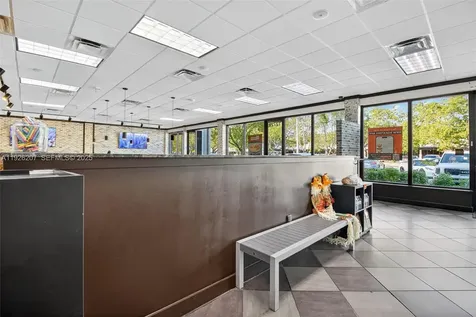 Fully Turnkey Restaurant For Sale In The Heart Of Pinecrest Pinecrest FL 33156