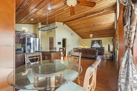 8213 Cassia Terrace Tamarac FL 33321