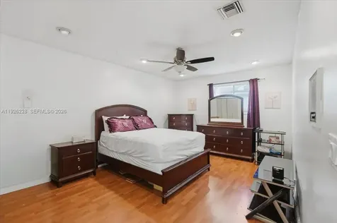 8213 Cassia Terrace Tamarac FL 33321