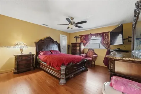 8213 Cassia Terrace Tamarac FL 33321