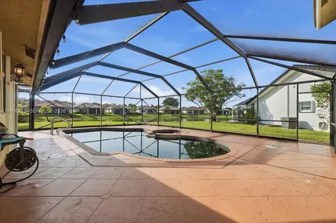 8213 Cassia Terrace Tamarac FL 33321