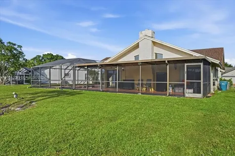 8213 Cassia Terrace Tamarac FL 33321