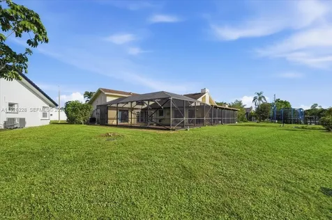 8213 Cassia Terrace Tamarac FL 33321