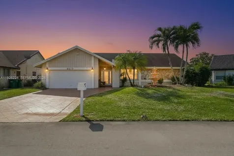 8213 Cassia Terrace Tamarac FL 33321
