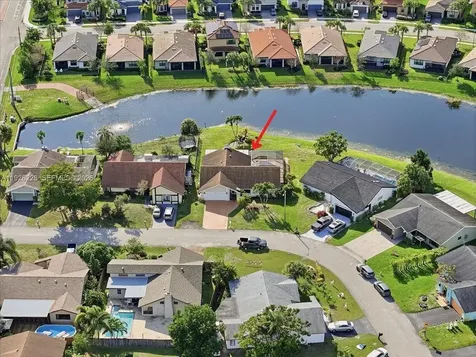 8213 Cassia Terrace Tamarac FL 33321