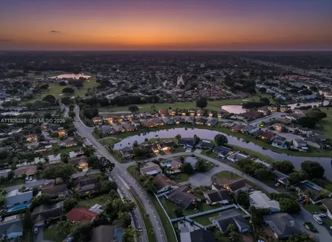 8213 Cassia Terrace Tamarac FL 33321