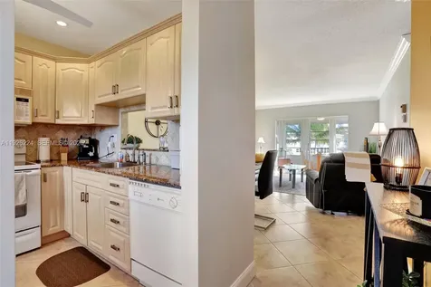 4806 NW 36th Street Lauderdale Lakes FL 33319