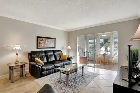 4806 NW 36th Street Lauderdale Lakes FL 33319