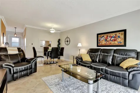 4806 NW 36th Street Lauderdale Lakes FL 33319
