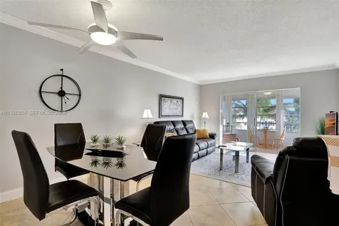 4806 NW 36th Street Lauderdale Lakes FL 33319