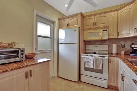 4806 NW 36th Street Lauderdale Lakes FL 33319